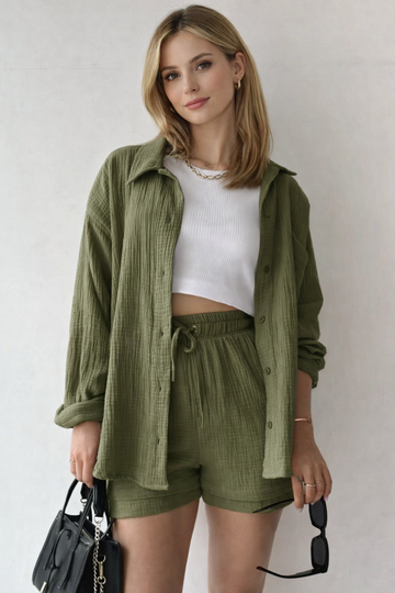 Ensemble chemise boutonnée et short