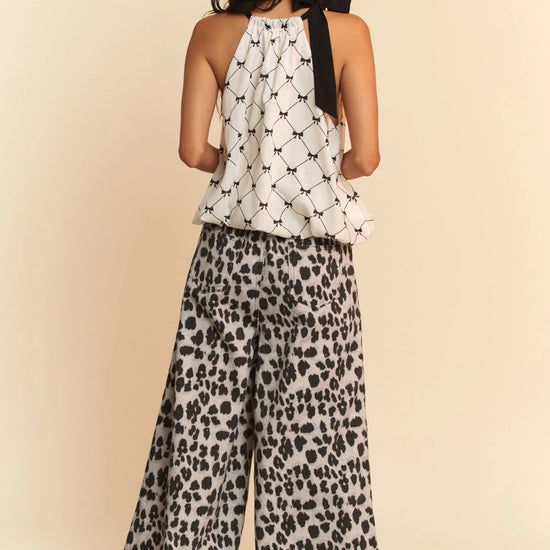 e2b161a6eb4b407ca26cfa92c5e41f2c-Max-Origin