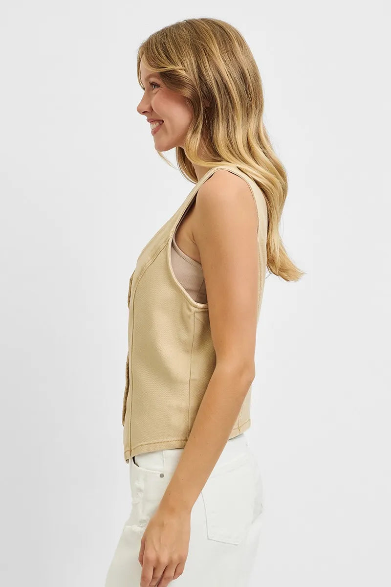 f870f5a2-19ea-4fa6-b361-3d30bded1ba5-Max